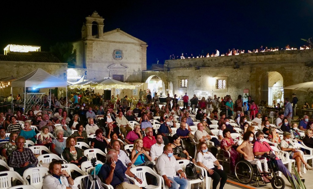 Il sogno di “Papicha” e la resistenza  delle donne all’intimidazione politica
